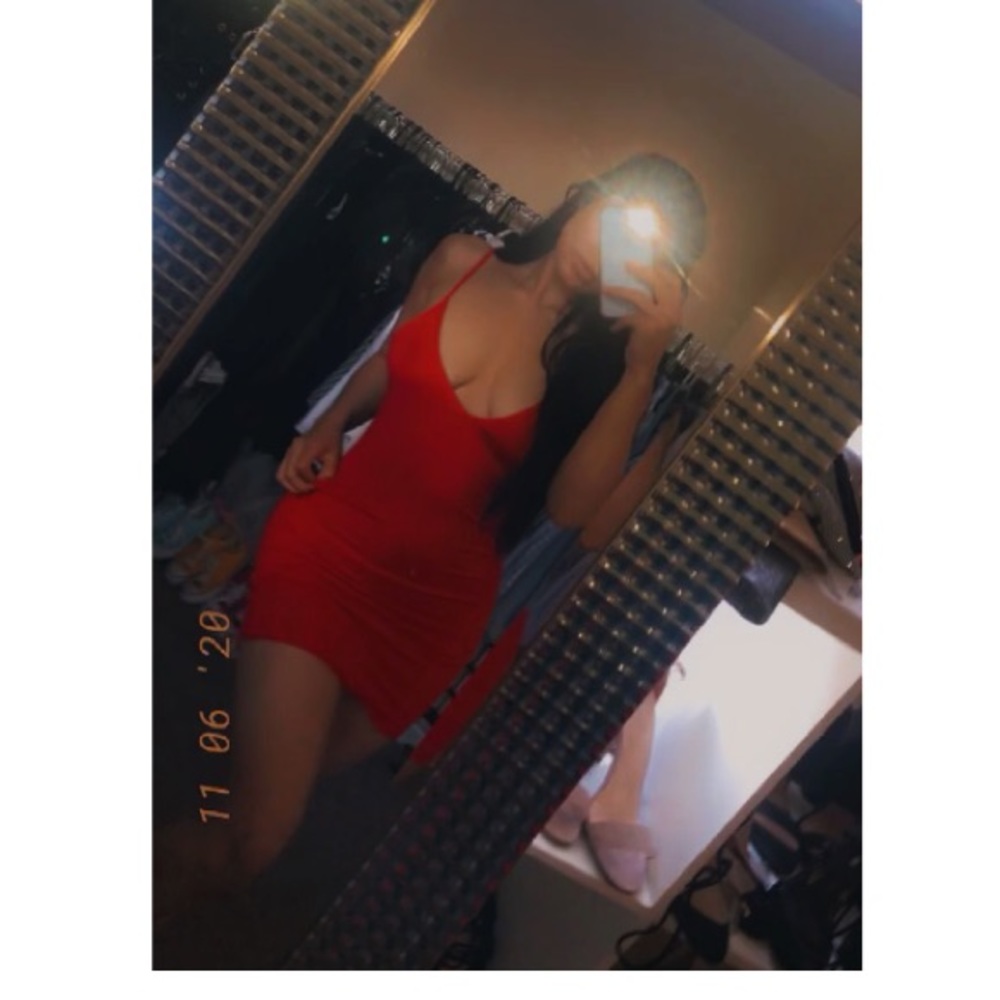 Red Ribbed Plunge Dress - Picture 3 of 3